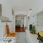 Апартаменты Alloro Boutique *