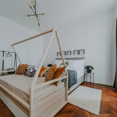 Apartment Alloro Boutique