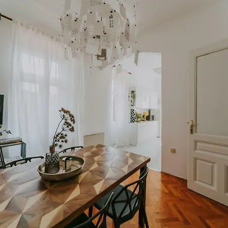 Alloro Boutique Pula